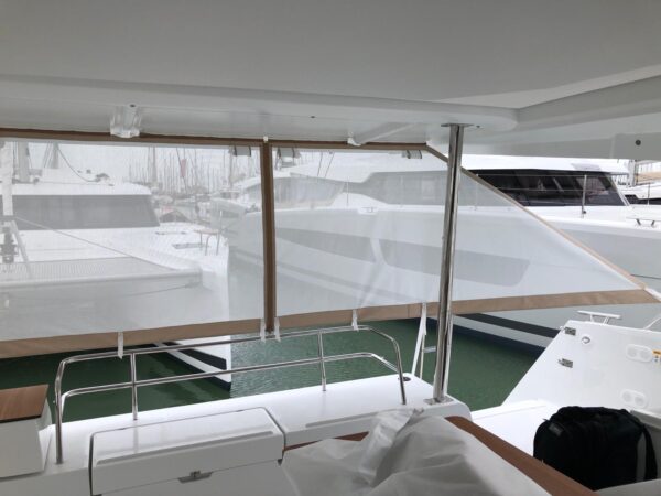 RIDEAU ARRIERE COCKPIT ELBA 45 FOUNTAINE PAJOT - Image 16