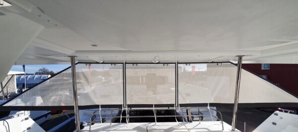 RIDEAU ARRIERE COCKPIT ELBA 45 FOUNTAINE PAJOT - Image 5