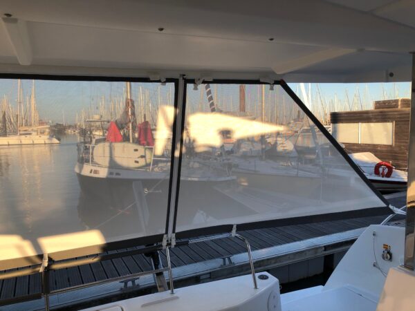 RIDEAU ARRIERE COCKPIT ISLA 40 FOUNTAINE PAJOT - Image 13