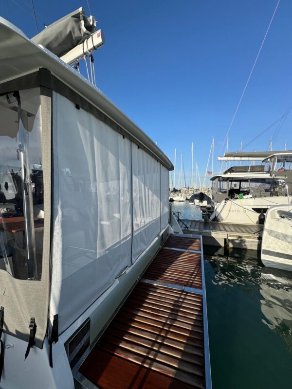 RIDEAU ARRIERE COCKPIT TANNA 47 FOUNTAINE PAJOT - Image 6