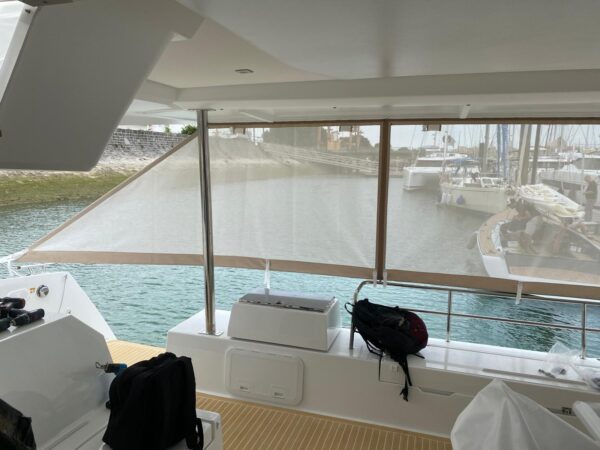 RIDEAU ARRIERE COCKPIT TANNA 47 FOUNTAINE PAJOT - Image 7