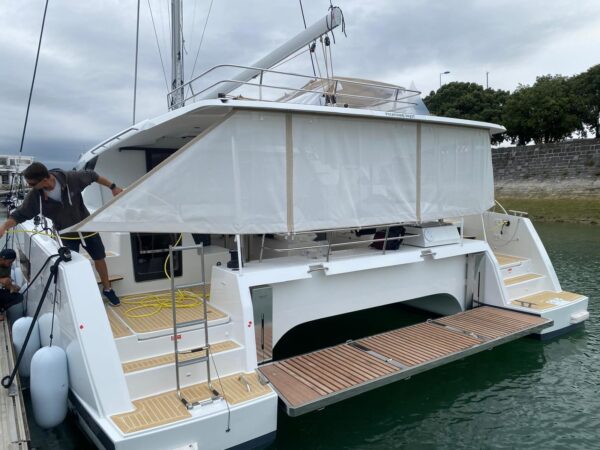 RIDEAU ARRIERE COCKPIT TANNA 47 FOUNTAINE PAJOT - Image 15