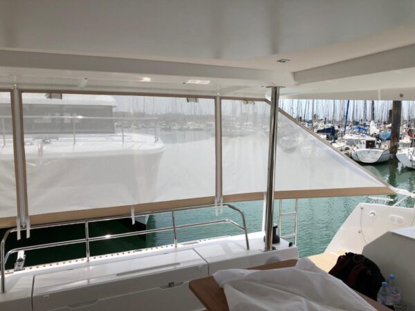 RIDEAU ARRIERE COCKPIT TANNA 47 FOUNTAINE PAJOT - Image 12