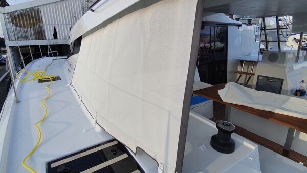 RIDEAU BABORD COCKPIT ELBA 45 FOUNTAINE PAJOT – Image 5