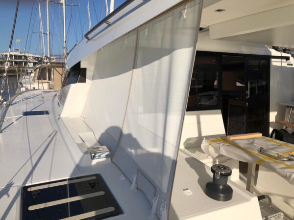 RIDEAU BABORD COCKPIT ELBA 45 FOUNTAINE PAJOT – Image 4