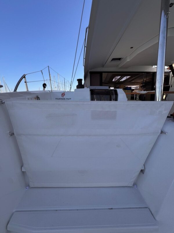FILETS DE PROTECTION anti chute ARRIERE BABORD ET TRIBORD POUR CATAMARAN