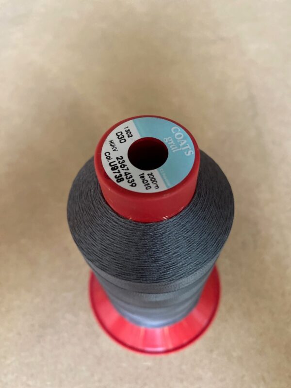 FIL A COUDRE COATS GRAL 30 CONE 2000 ML GRIS FONCE – Image 4