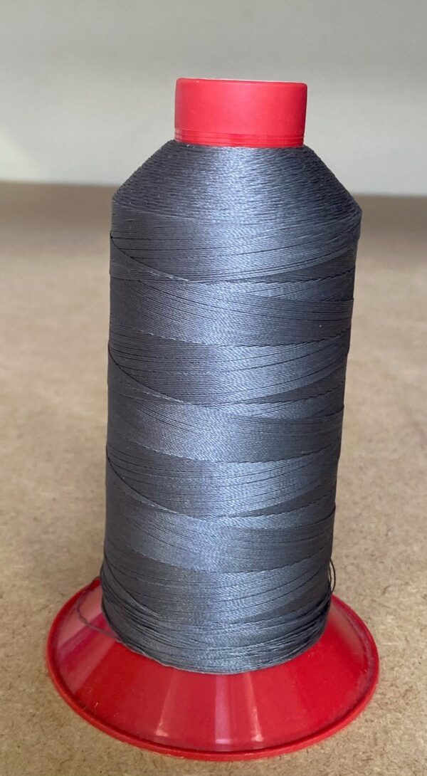 FIL A COUDRE COATS GRAL 30 CONE 2000 ML GRIS FONCE