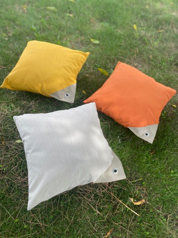 COUSSIN MOKAI OUTDOOR 40X40 SUNBRELLA PUMPKIN AVEC CORDAGE ET MOUSQUETON INOX – Image 4
