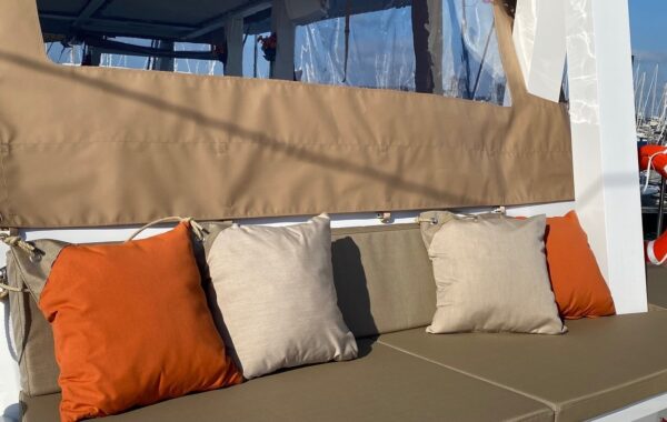 COUSSIN MOKAI OUTDOOR 40X40 SUNBRELLA PUMPKIN AVEC CORDAGE ET MOUSQUETON INOX – Image 10