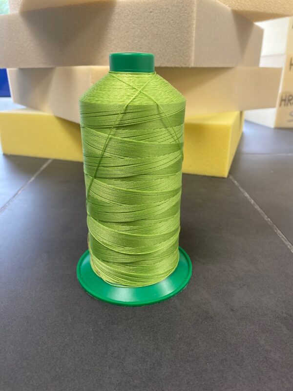 FIL A COUDRE ONYX 20 CONE 2000 ML VERT ANIS