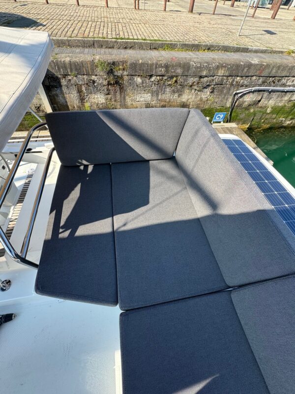 SELLERIE FLYBRIDGE TANNA 47 Fountaine Pajot