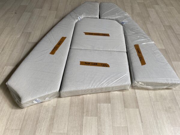 SELLERIE INTERIEURE COUCHETTE WHITE SHARK 240 SC