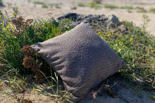 Coussin SIGNATURE outdoor indoor 40x40 SUNBRELLA WANDER MANIOC – Image 4
