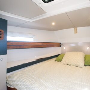 RM1270 RM YACHTS MATELAS DOUBLE CABINE AVANT