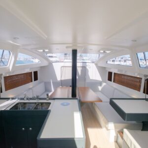 SELLERIE INTERIEURE DU CARRE DU RM1270 RM YACHTS